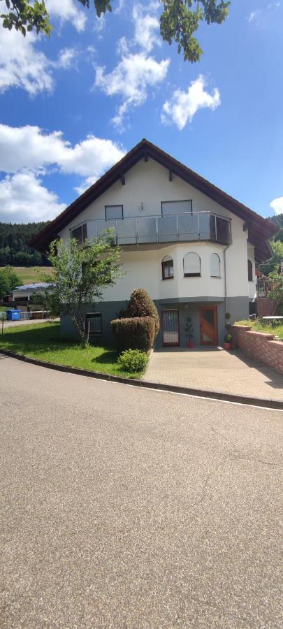 Ferienwohnung Istrefi Alpirsbach Extérieur photo